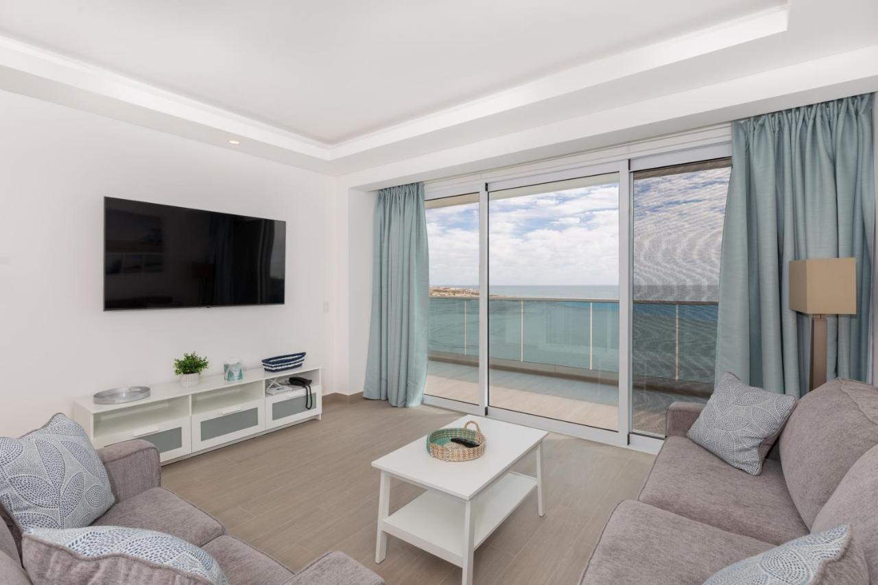 Brand New Contemporary 2 Bd Oceanfront Condo At Encantame Towers Verano E302 Playa Encanto Exteriör bild